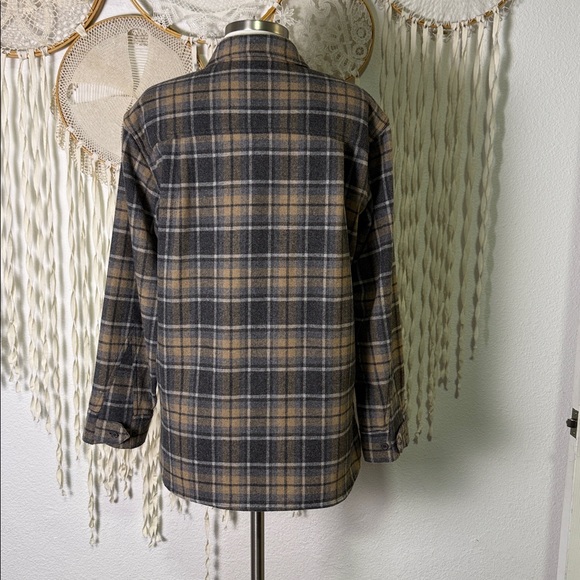 SOLD Jenni Kayne O’Keefe Plaid Wool Button Down Plaid Cream and Gray Shacket S - Picture 8 of 11